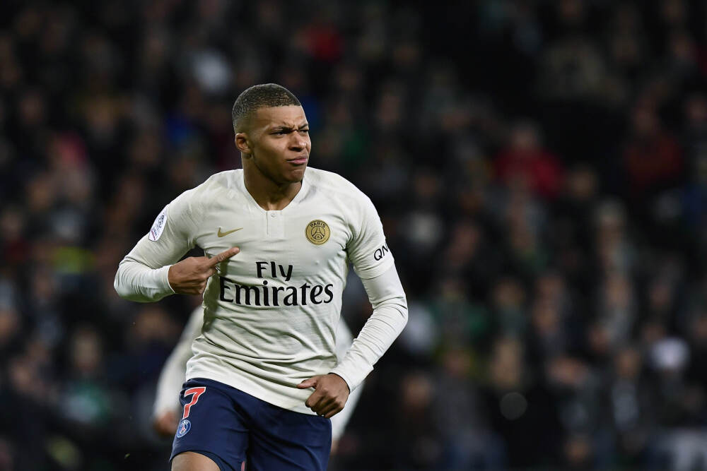 马德兴：国足重组需更务实，明年先稳住FIFA排名防被泰国反超